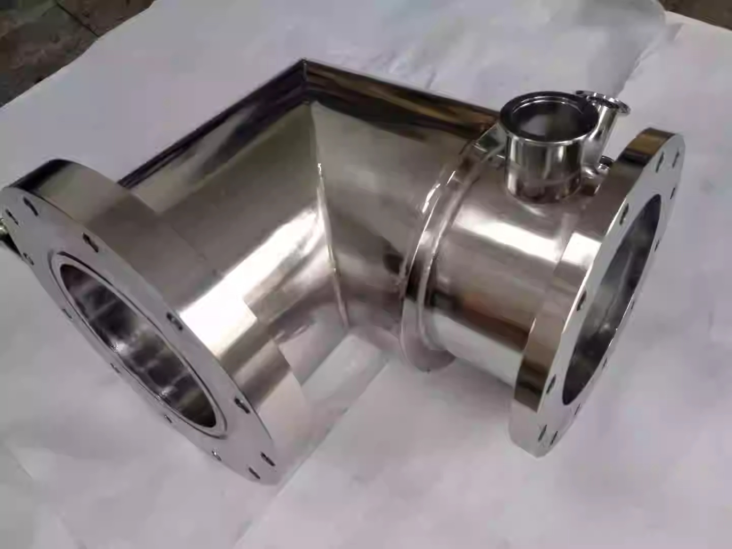 304 Stainless Steel Flanged Pipe Fittings for Condensate Traps, Water-Cooled Vacuum Systems and Jacketed Elbows